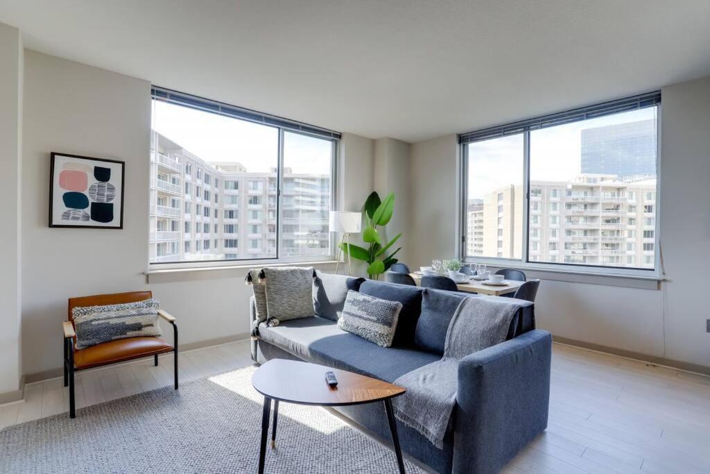 Amazing 2Br Apartment At Crystal City Arlington Exterior photo